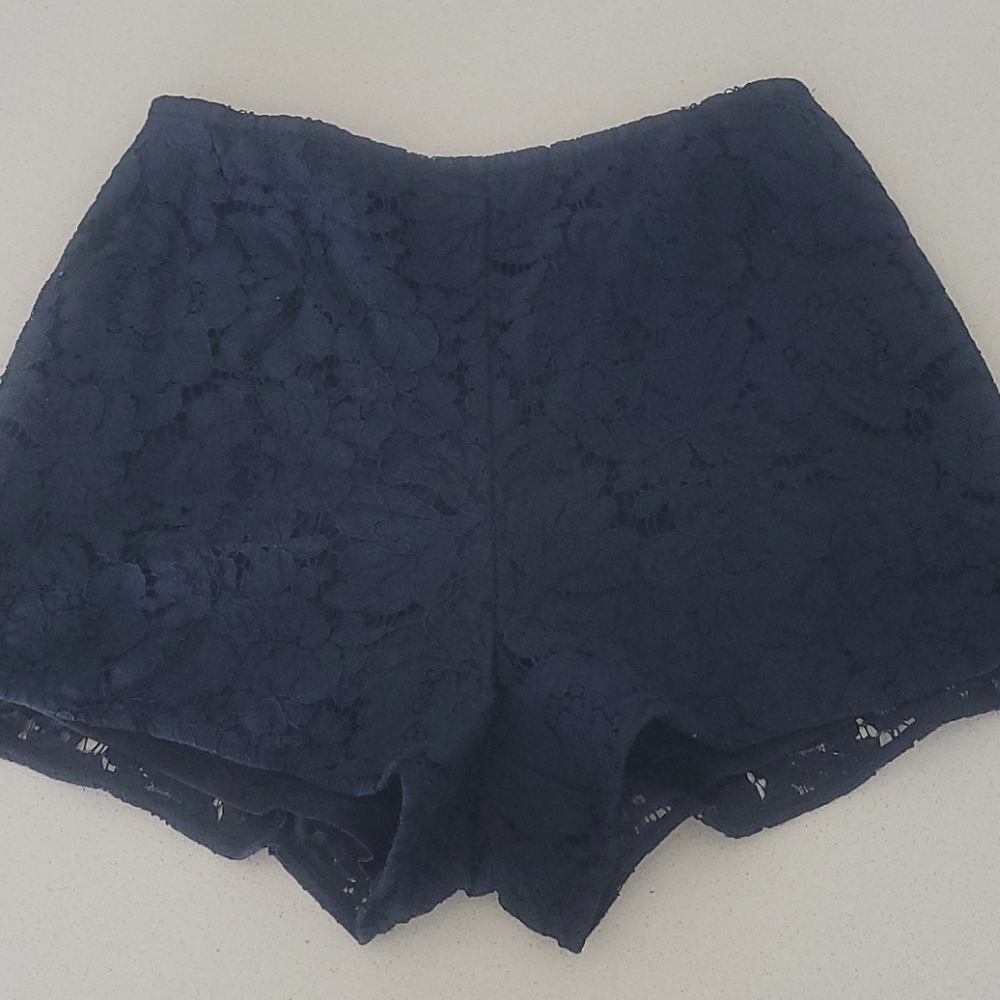 Vici sugar lips navy lace shorts